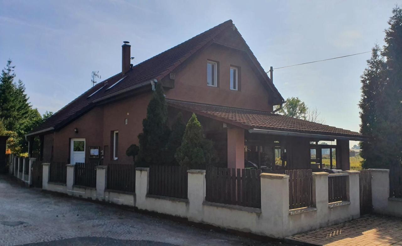 Apartman V Blizkosti Mesta Steti Luaran gambar