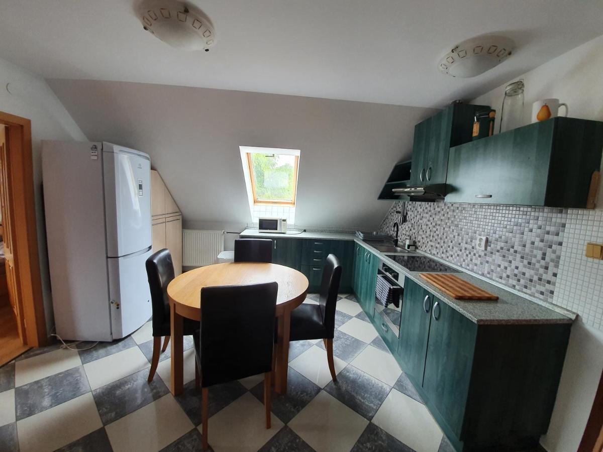 Apartman V Blizkosti Mesta Steti Luaran gambar
